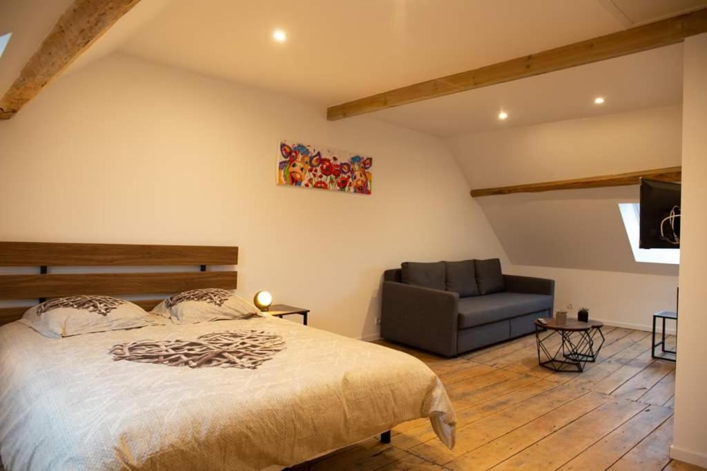 Cyris - Chambres Duplex Climatisees - Spa & Piscine Centre Ville Saint-Germain-des-Fosses Ngoại thất bức ảnh